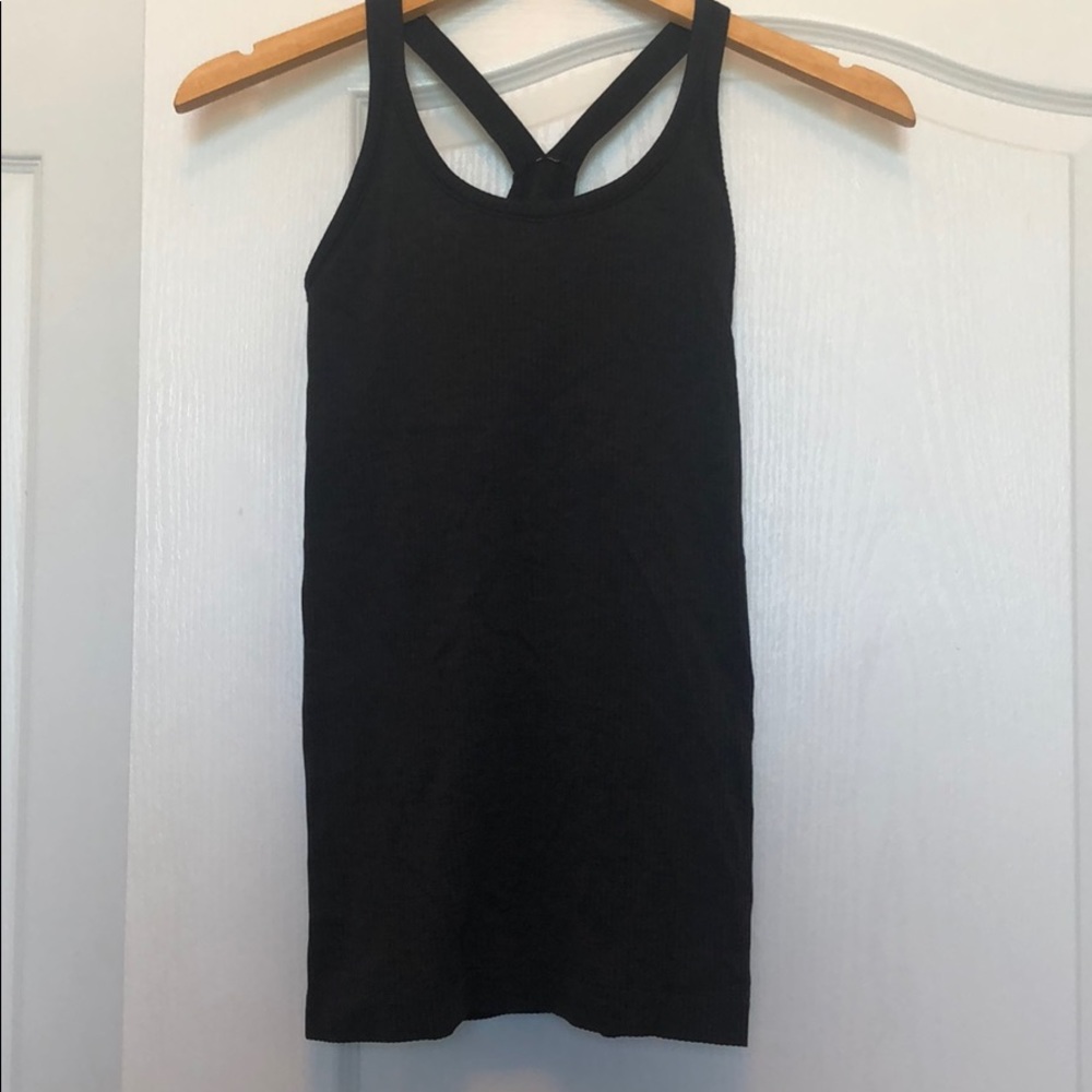 Lululemon ebb to street tank